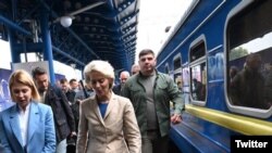 Președinta Comisiei Europene, Ursula von der Leyen a sosit la Kiev, a treia sa vizită în Ucraina de la lansarea invaziei ruse, Kiev, 15 septembrie 2022.