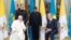 Папа Францішак і прэзыдэнт Казахстану Касым-Жамарт Такаеў