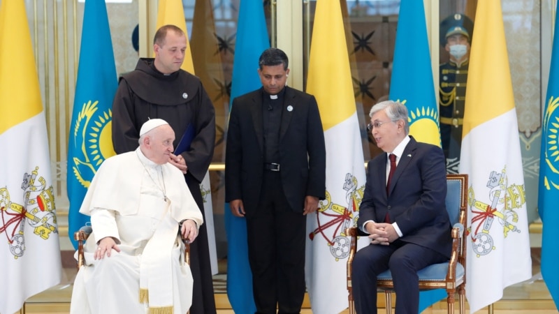 Папа Францішак перакананы, што канфлікт ва Ўкраіне павінен саступіць месца дыялёгу
