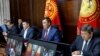 Predsjednik Kirgizije Sadir Japarov (u sredini) predsjedava sastankom Vijeća sigurnosti u Biškeku 16. septembra 2022.
