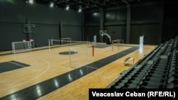 Arena mică a complexului sportiv, cu o capacitate de peste 500 de spectatori. Aici pot fi organizate competiții de baschet, volei și alte evenimente.
