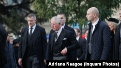 În 2017, prințul Charles a fost prezent la ceremoniile funerare ale regelui Mihai I al României.