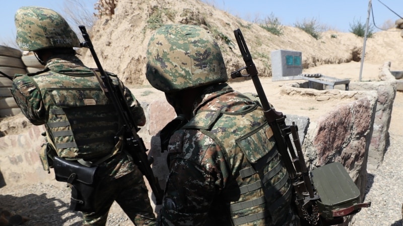ВС Азербайджана вели огонь в направлении армянских позиций в Верин Шоржа – Минобороны