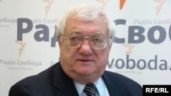 Юрій Щербак, один із підписантів