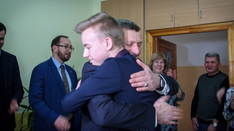 Чийгоз во Львове встретился со школьником, вдохновившим его письмом в тюрьме (+фото, видео)