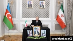 Azerbejdžanski predsednik Ilham Alijev posetio je iransku ambasadu u Bakuu 4. marta 2026.