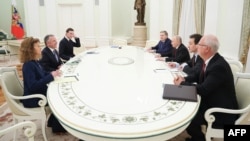 Rusiya prezidenti Vladimir Putin Kremldə ABŞ-nin xüsusi elçisi Stiv Uitkoffu qəbul edir. 2 dekabr 2025