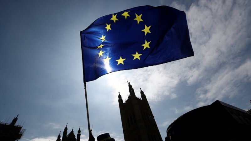 Trgovinski pregovori Velike Britanije i EU 'ne moraju biti okončani u jednom potezu'