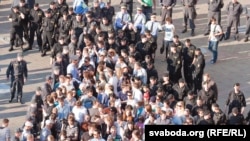 Belarusian Police Break Up Flash-Mob Protests