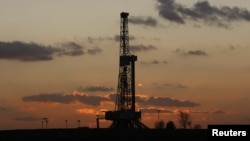 Advances in the extraction of oil and gas from shale deposits have had a far-reaching impact on the United States' energy sector. (file photo)