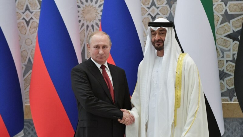 Путин во Обединетите Арапски Емирати на разговори за економска и енергетска соработка