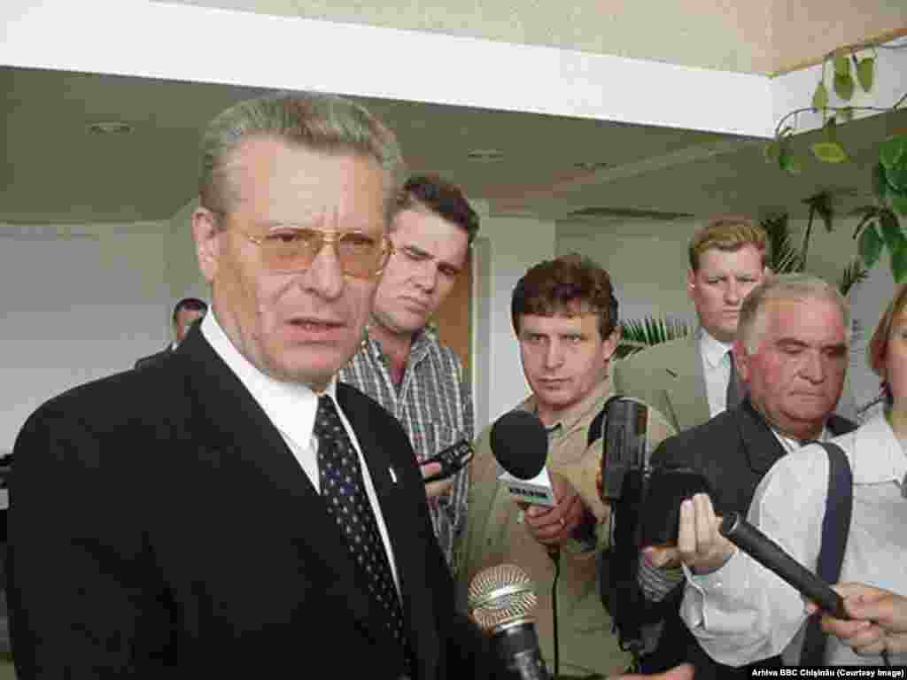 11 septembrie 2000, preşedintele Petru Lucinschi