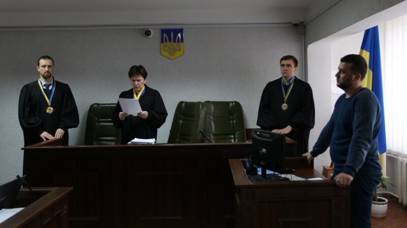 В Киеве продлили арест военному медику из Судака, обвиняемому в госизмене и дезертирстве