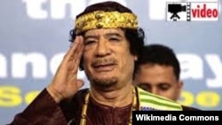 Muammar Gaddafi, dictatorul libian care l-ar fi ajutat pe Sarkozy să câștige alegerile din 2007.