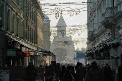 Улица в центре Тимишоары с видом на православный собор. Фото автора