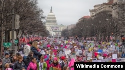 "Марш женщин", состоявшийся на следующий день после инаугурации президента США – 21 января 2017 года