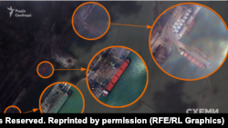 Як свідчать знімки, кораблі перемістились до причалів, де, за даними Маріупольської міськради, зазвичай відвантажують продукцію