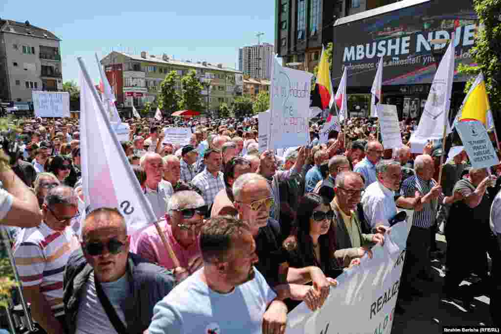 Kërkesë kryesore e protestuesve ishte rritja e pagave.