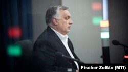 Orbán Viktor miniszterelnök a Kossuth Rádió stúdiójában 2022. május 6-án