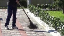 Prezidentin yolunu süpürdü, amma...