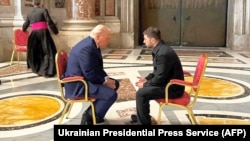 Volodimir Zelenski Vatikanda Papa Fransiskin dəfn mərasimi çərçivəsində Donald Tramp ilə görüşür.