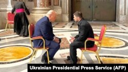 Donald Tramp və Volodimir Zelenski Papa Fransiskin dəfn mərasimi ərəfəsində Vatikanda görüşüb.