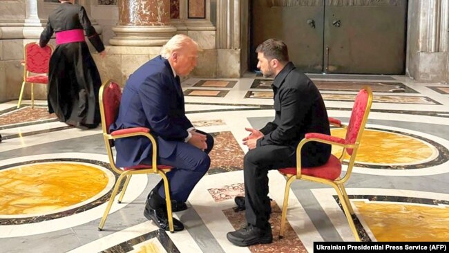 Donald Tramp və Volodimir Zelenski Papa Fransiskin dəfn mərasimi ərəfəsində Vatikanda görüşüb.