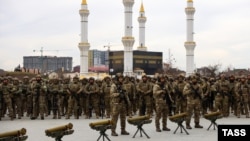 Бойцы в Чечне, иллюстративная фотография