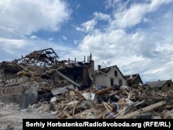 Наслідки російського обстрілу, Ясногірка, Донецька область, 25 травня 2026 року. Росія каже, що хоче увесь Донбас, але водночас своїми діями і обстрілами фактично знищує схід України