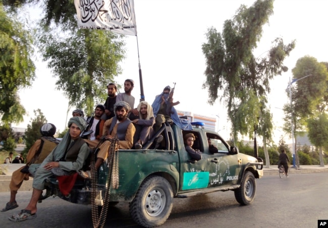 Militantë talibanë në Kandahar. Gusht 2021.