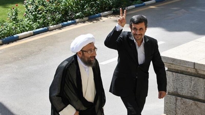 دعوای احمدی نژاد و صادق لاریجانی: افکار عمومی به کدام سمت تمایل دارد؟