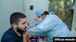 Крымские мусульмане, которые собираются в этом году совершить паломничество, прошли общее обследование терапевта и вакцинирование против менингита