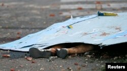 Бу сурат шу йил сентябрида Донецк кўчаларидан бирида олинган.