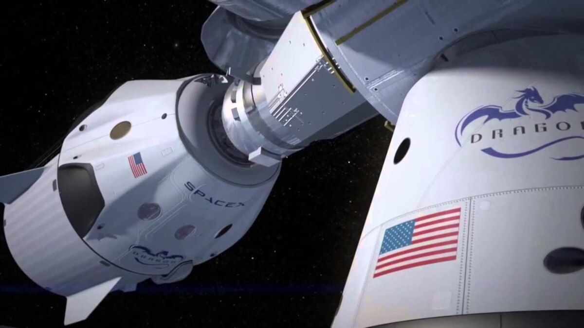 Космічний корабель Dragon успішно повернувся на Землю після подорожі до МКС