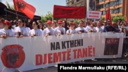 Protest u Prištini zbog događaja u Kumanovu