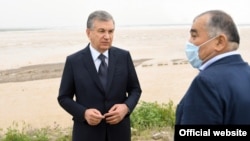 Мирзиëев Сангинов билан Сардобада, май, 2020 йил.