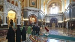 Патриарх Кирилл отслужил литургию в Вербное воскресенье без прихожан, Москва, 12 апреля 2020 года