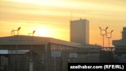 Illýustrasiýa suraty. Ahal welaýatynda ýerleşýän ösümlik ýag kärhanasy. Arhiwden alyndy.