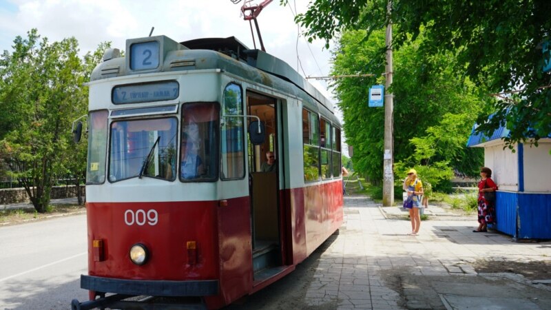 Muhojirni Moskvada tramvay bosib qoldi  (VIDEO)