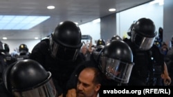 Sukob demonstranata i policije na aerodromu u Barseloni