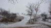 Крым накрыло снегом: в соцсетях делятся фотографиями стихии