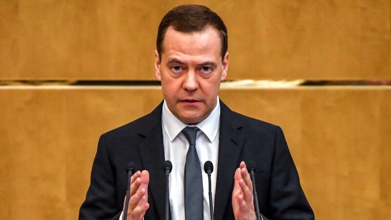 Дмитрий Медведев баштаган орус өкмөтү кызматтан кетет