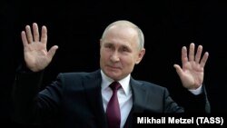 Путин 20 июнда саволларга жавоб берди.