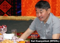 Музыка зерттеушісі Ерлан Төлеутай. Алматы облысы, 26 мамыр 2012 жыл.