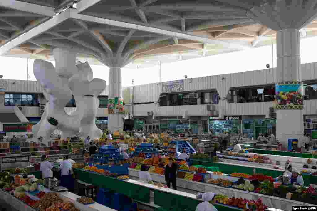 "Gülüstan" bazary, Aşgabat 