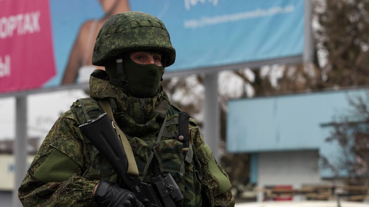 штурм бельбек ссо. захват крыма украиной. крым зеленые человечки против украинские военные. всу в крыму 2014. зелёные человечки в крыму бельбек.