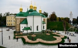 Церква Спаса на Берестові в Києві, яка є національною пам’яткою архітектури XII століття