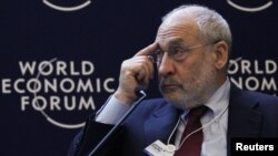 Switzerland -- Joseph E. Stiglitz, Professor, Columbia University, of the US, attends a session at the World Economic Forum (WEF) in Davos, 25Jan2012