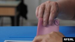 Glasanje na nedavnik lokalnim izborima, fotografije uz tekst: Savo Prelević