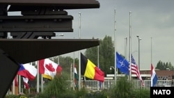 Komšić je predao zahtjev u sjedištu NATO-a u Bruxellesu